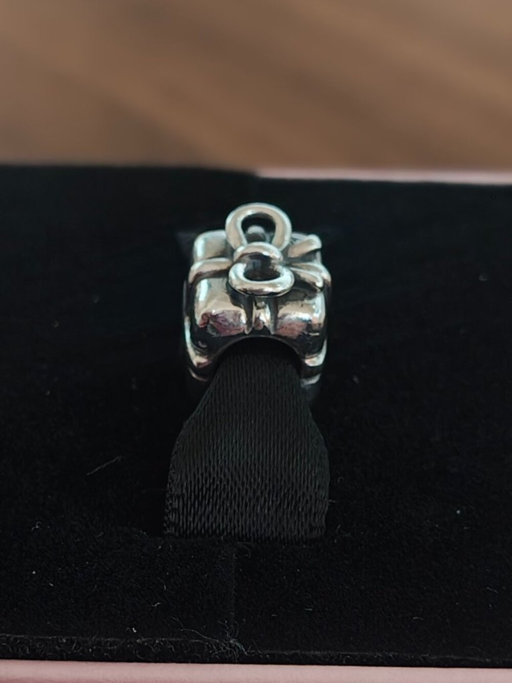 Authentic Pandora Retired Sterling Silver Gift or Present Charm - 790300 - Picture 4 of 10